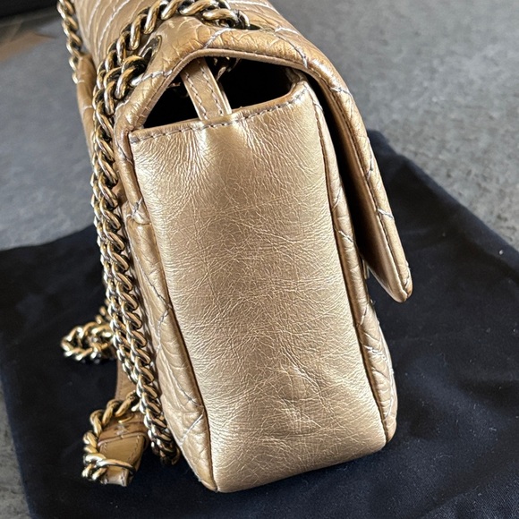 ⚜️⚜️Chanel Authentic Vintage Metallic Gold Quilted Chain Shoulder Bag ⚜️⚜️ - Picture 15 of 16